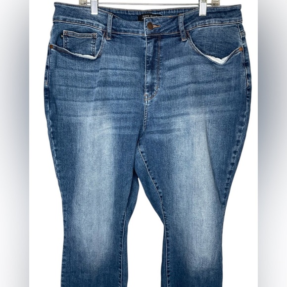 Judy Blue High Rise Boyfriend Fit Jeans Size 14W Style JB88270 - Picture 3 of 8